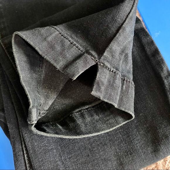 Level 99 Lily Crop Skinny Straight Black Denim Size 26 - Picture 8 of 9